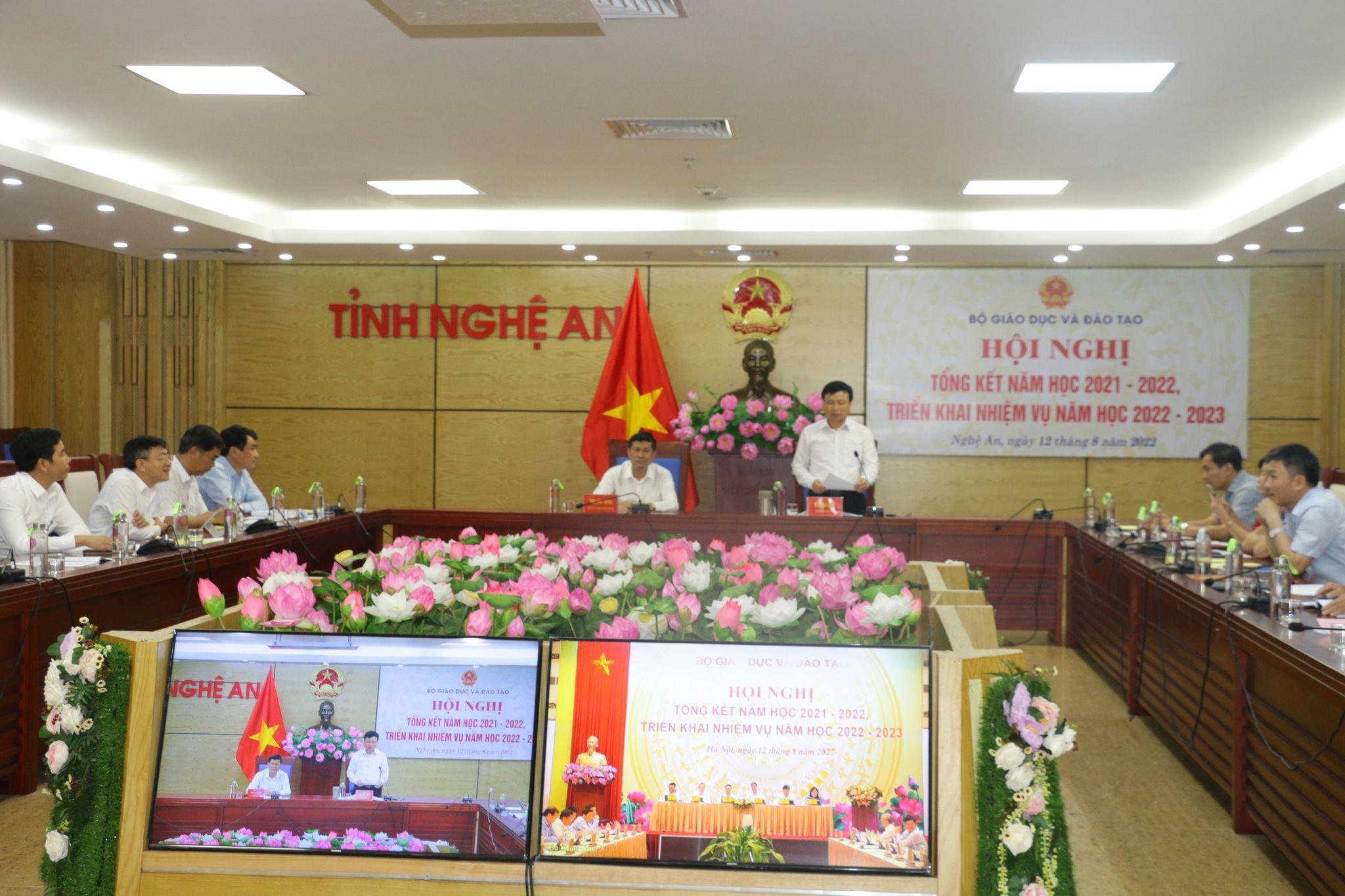 Hội nghị tổng kết năm học 2021-2022 và triển khai nhiệm vụ năm học 2022-2023 tại điểm cầu tỉnh Nghệ An. Hội nghị tổng kết năm học 2021-2022 và triển khai nhiệm vụ năm học 2022-2023 tại điểm cầu tỉnh Nghệ An.