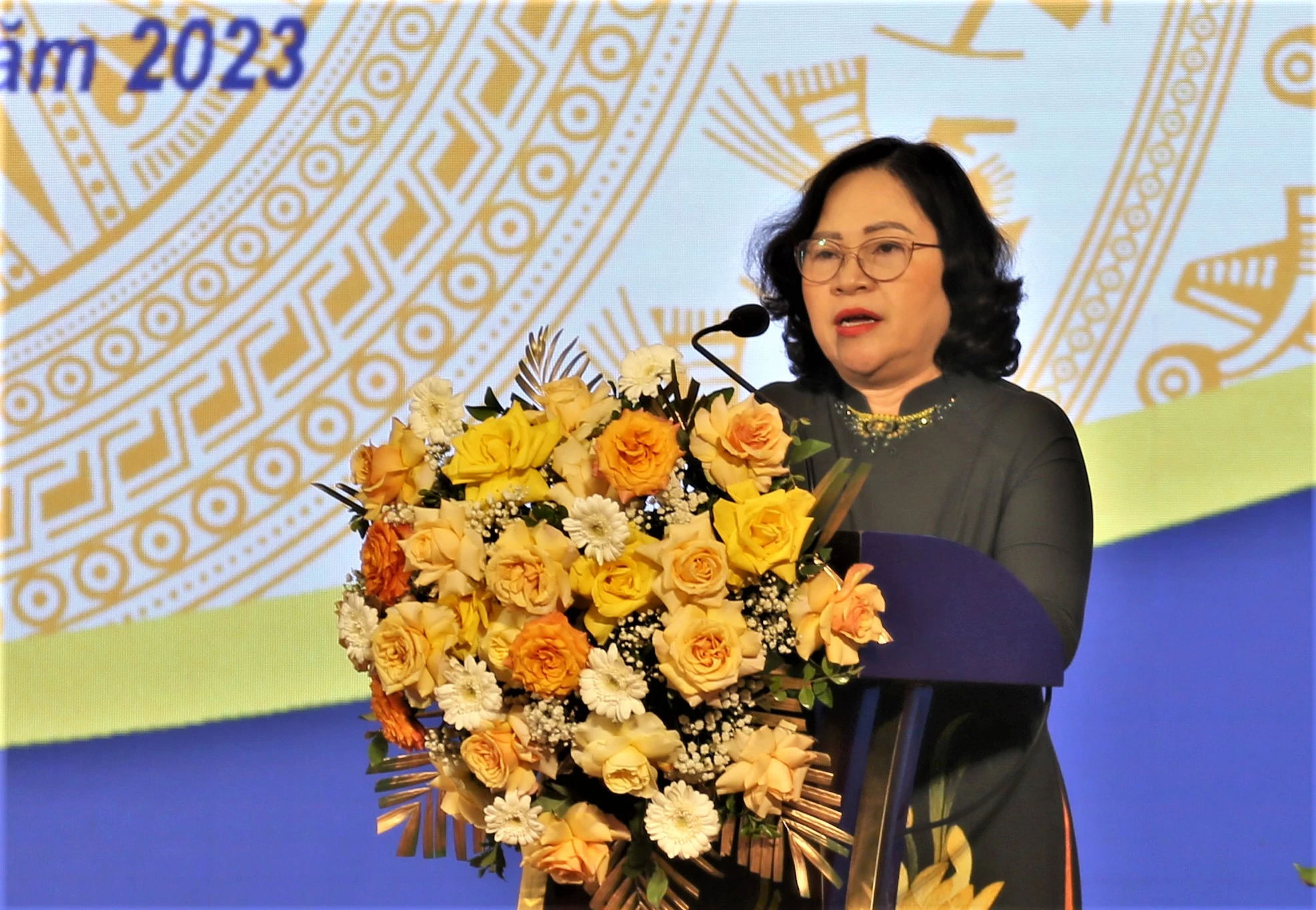 Thứ trưởng Ngô Thị Minh phát biểu khai mạc hội nghị.