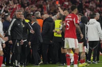 HLV Mourinho tố bị học trò cũ gọi ‘kẻ phản bội’ 