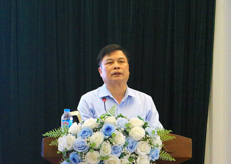 Phó Chủ tịch UBND tỉnh Hưng Yên Phạm Văn Nghiêm phát biểu tại buổi lễ. img-0439.jpg