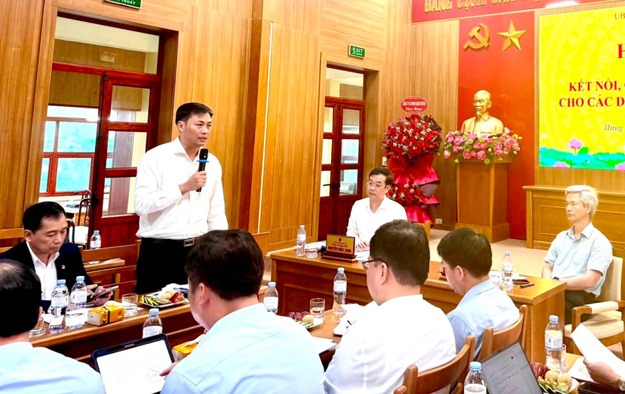 Tiến sĩ Đặng Nguyên Mạnh - Hiệu trưởng Trường cao đẳng Nghề Thái Bình phát biểu tại hội nghị.