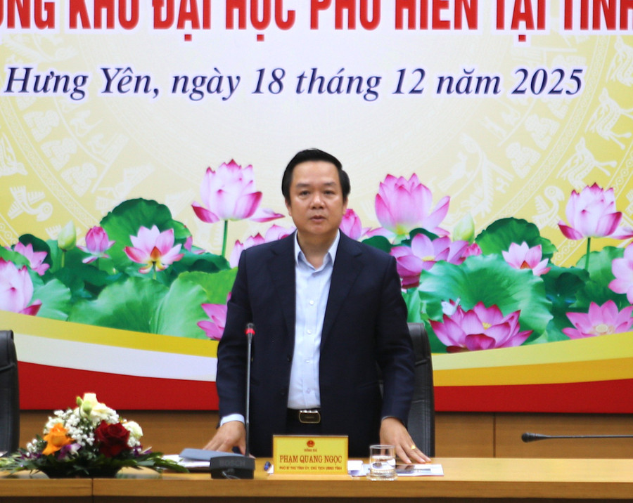 Chủ tịch UBND tỉnh Hưng Yên Phạm Quang Ngọc phát biểu. img-8469.jpg