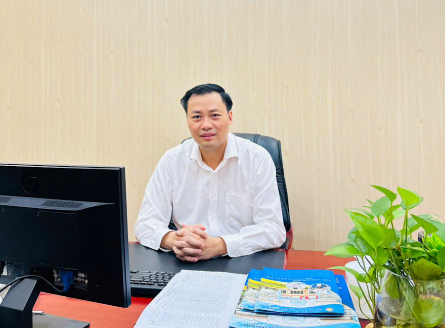 Tiến sĩ Đặng Nguyên Mạnh, Hiệu trưởng Trường Cao đẳng Nghề Thái Bình (tỉnh Hưng Yên). hieu-truong-manh.jpg