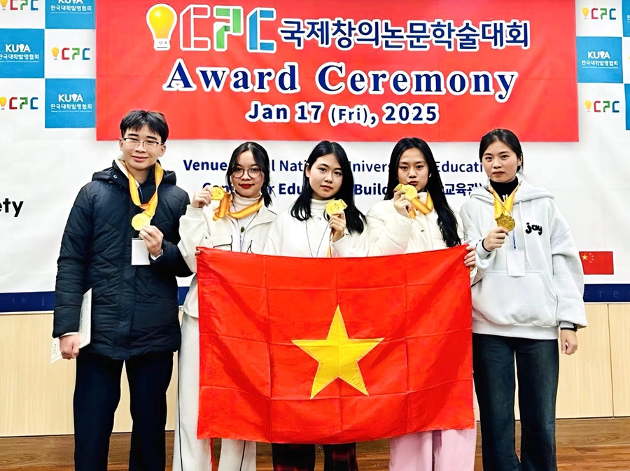 Nhóm học sinh Trường THPT chuyên Hưng Yên giành Huy chương Vàng tại Kỳ thi ICPC 2025 tại Hàn Quốc. nhom-hoc-sinh-truong-thpt-chuyen-hung-yen-gianh-huy-chuong-vang-tai-ky-thi-icpc-2025-tai-han-quoc.jpg