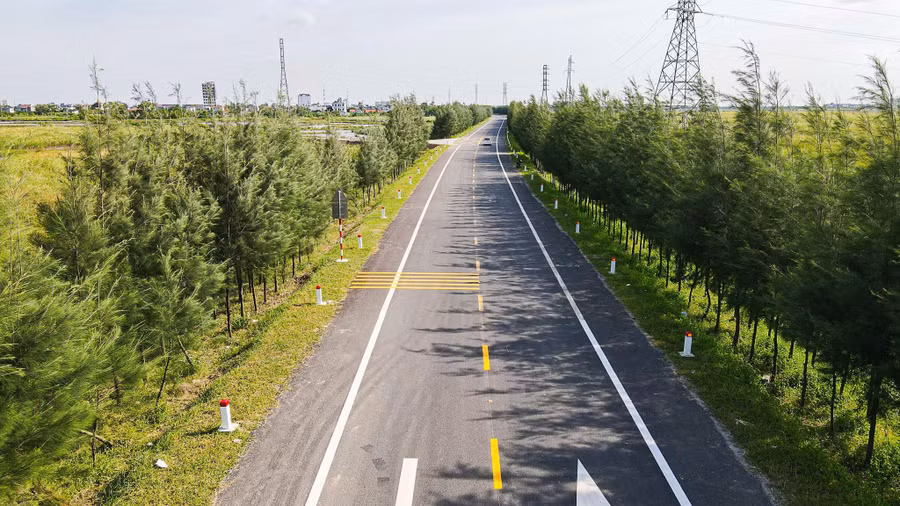 Tuyến đường bộ ven biển đoạn qua tỉnh Hưng Yên.