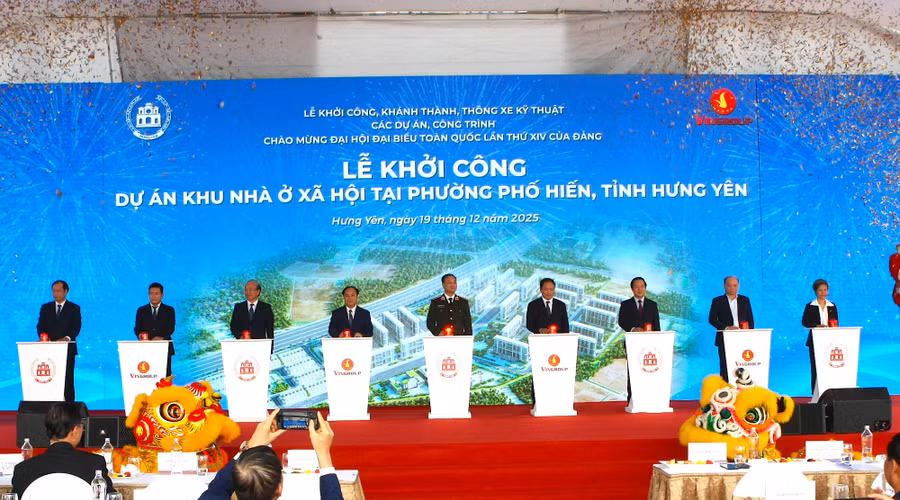 Lãnh đạo Trung ương, lãnh đạo tỉnh Hưng Yên thực hiện nghi thức khởi công dự án Khu nhà ở xã hội tại phường Phố Hiến.