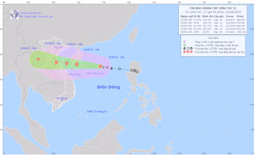 Bản đồ dự báo quỹ đạo và cường độ bão Kajiki (cơn bão số 5) do Trung tâm dự báo Khí tượng thủy văn Quốc gia phát lúc 17h ngày 23/8.