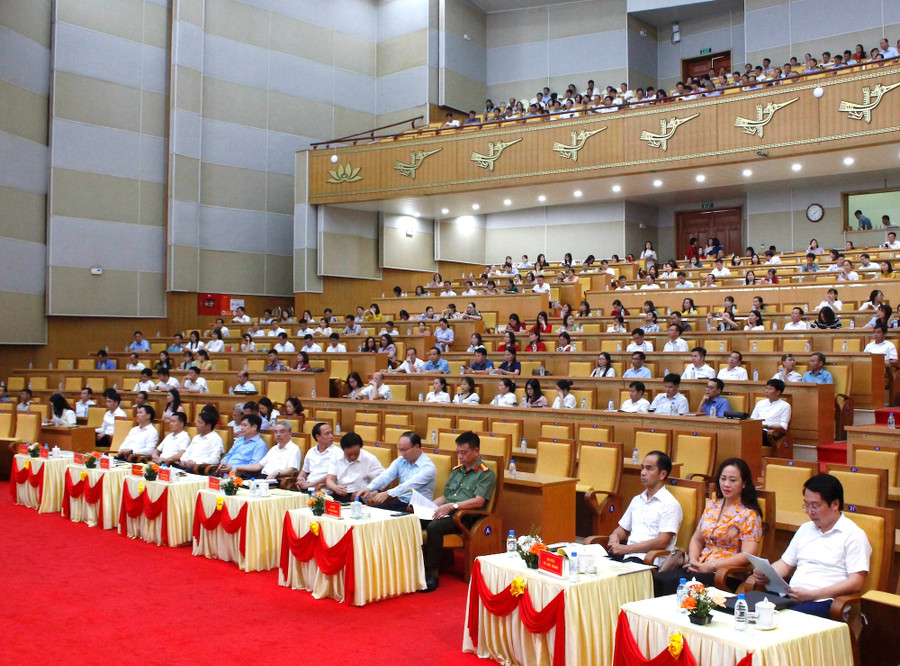 Các đại biểu tham dự hội nghị. mg-0454.jpg
