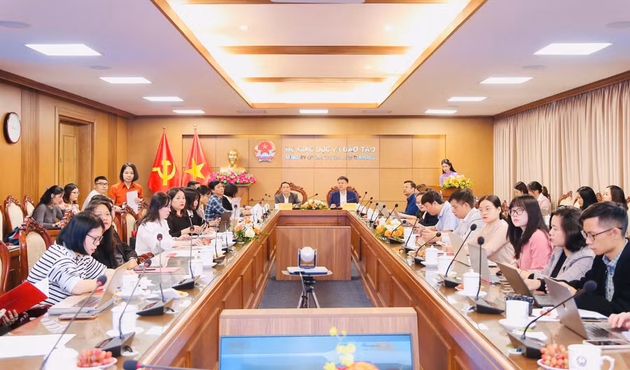 Quang cảnh buổi họp báo.