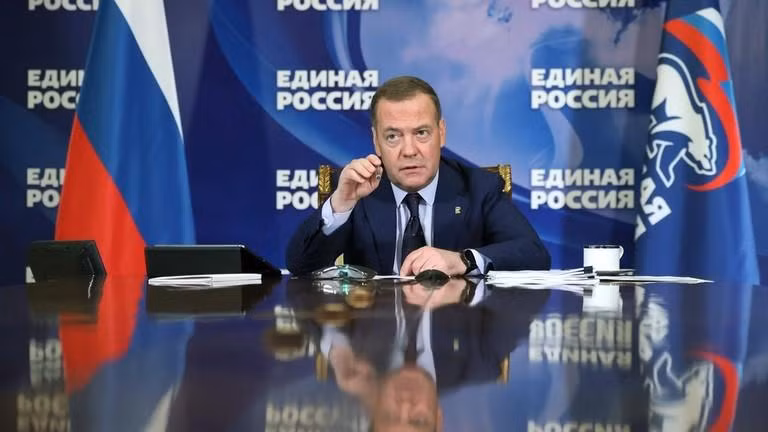 Phó Chủ tịch Hội đồng An ninh Nga Medvedev.