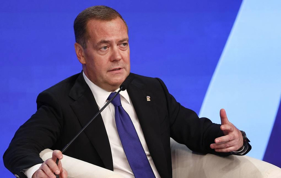 Phó Chủ tịch Hội đồng An ninh Nga Dmitry Medvedev.