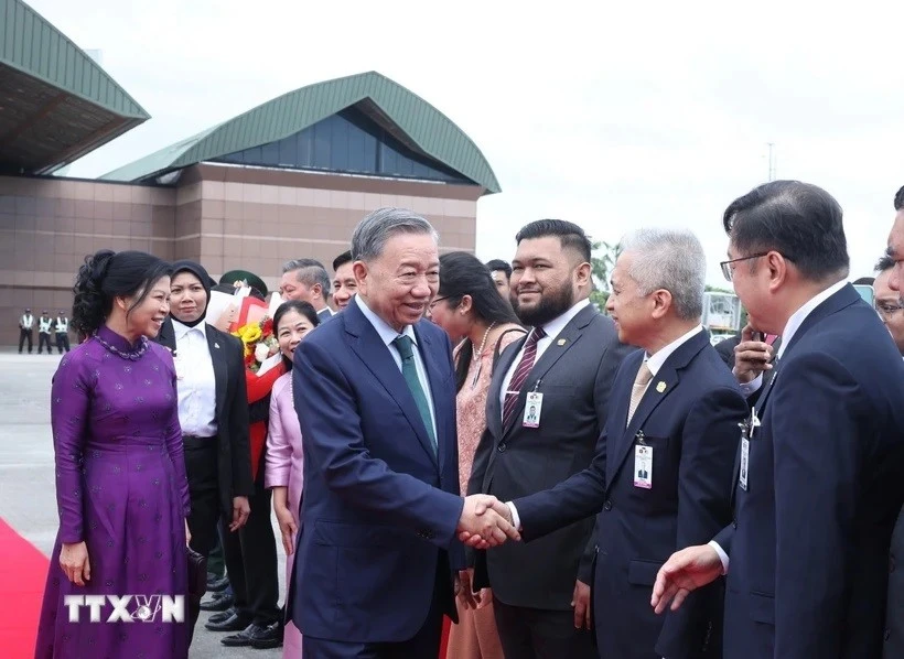 Lễ tiễn Tổng Bí thư Tô Lâm và Phu nhân tại Sân bay quốc tế Kuala Lumpur, Malaysia. (Ảnh: Thống Nhất/TTXVN) 