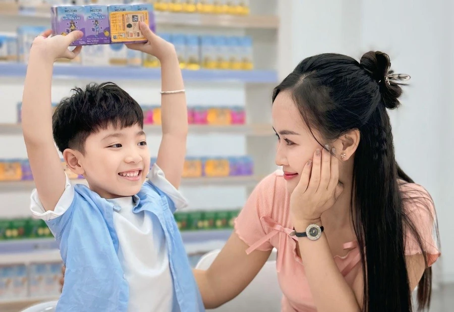 Mẹ an tâm để bé tự chọn thức uống yêu thích với TH true JUICE milk MISTORI