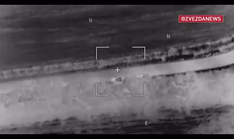 Video Lancet làm nổ tung xe chở đạn ở Kursk