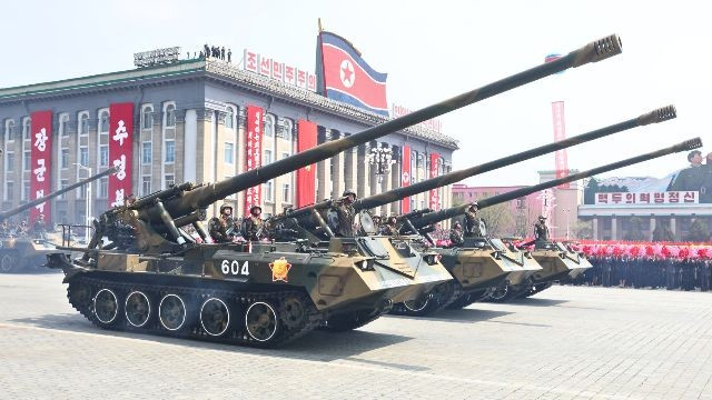 miles-of-north-korean-artillery-units-heading-into-ukraine.jpg