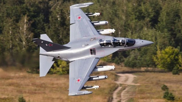 russia-upgrades-the-training-yak-130-to-a-su-25-attack-aircraft-level-5010.jpg