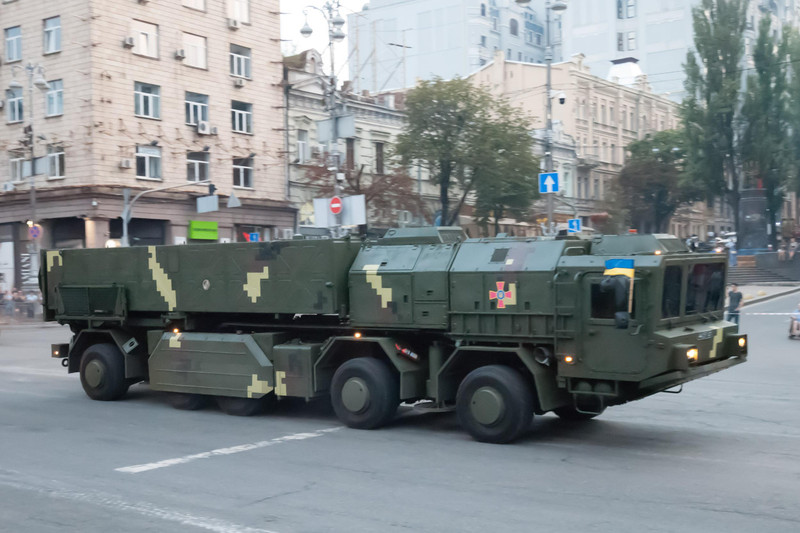 Hrim-2_-_Sapsan_missile_complex,_Kyiv,_2018_02.jpg