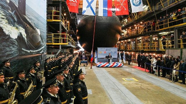 russia-rolls-out-last-6363-project-submarine-the-yakutsk-4-4424.jpg