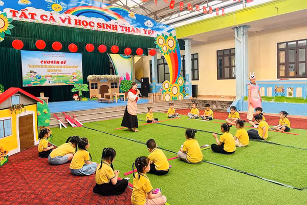 Quang cảnh buổi chuyên đề.