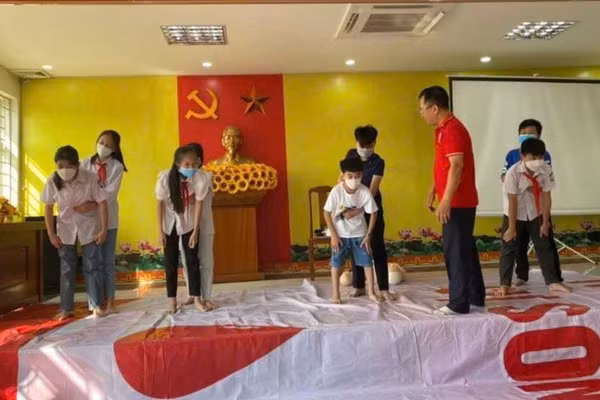 Học sinh Ba Chẽ rèn luyện kỹ năng phòng tránh đuối nước, tai nạn thương tích.