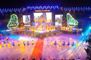 Quang cảnh lễ hội Carnaval Hạ Long 