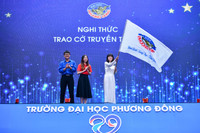 Hơn 2.400 tân sinh viên rạng rỡ trong ngày khai giảng