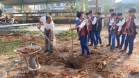 Trở lại trường sau Tết, học sinh miền núi Quảng Trị được thầy cô 'mừng tuổi' 