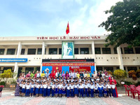 Học sinh lớp 1 vùng cao Quảng Trị hân hoan trong ngày tựu trường