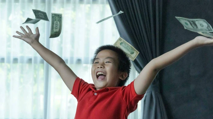 Quyền được tự quyết và tự do sử dụng tiền tiêu vặt là cơ hội để trẻ trải nghiệm. (Ảnh: ITN).