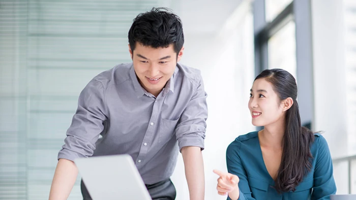 Giao tiếp hiệu quả không chỉ cải thiện hiệu suất công việc, mà còn thúc đẩy sự hòa hợp trong các mối quan hệ. (Ảnh: ITN).