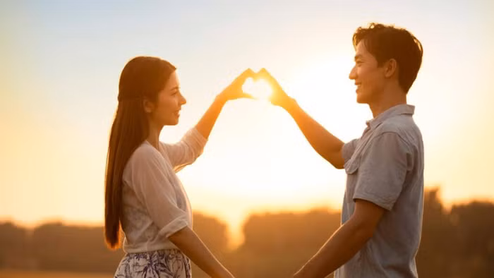 Trên mạng xã hội, chúng ta thấy các hình ảnh “hạnh phúc” ngập tràn. (Ảnh: ITN).