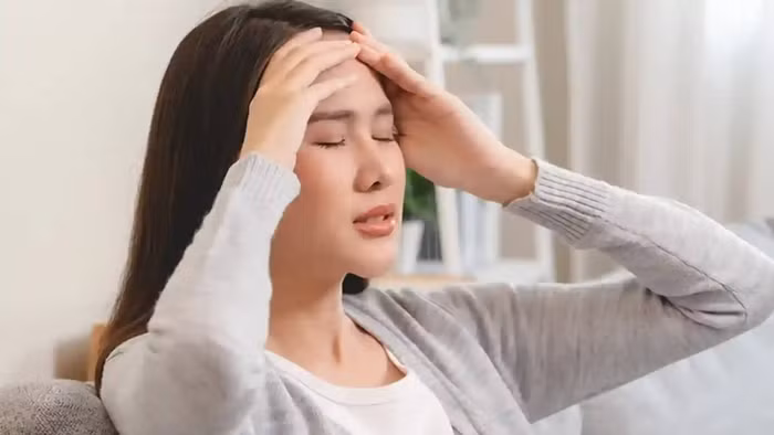 Thiếu máu do thiếu sắt thường biểu hiện bằng mệt mỏi, chóng mặt, da mặt nhợt nhạt, v.v. (Ảnh: ITN).