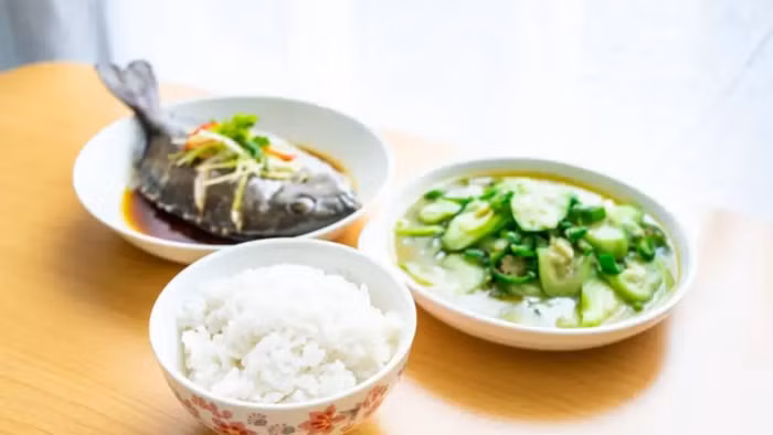 Hãy biến từng miếng cơm của bạn thành một khoản đầu tư cho sức khỏe. (Ảnh: ITN).