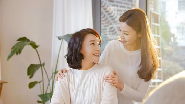Lắng nghe thực sự không chỉ là trách nhiệm của đôi tai, mà còn là sự giao tiếp của tâm hồn. (Ảnh: ITN)