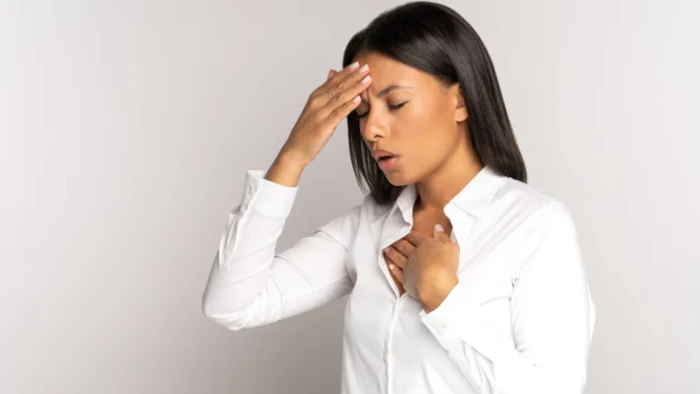 Tránh mặc quần áo chật trong thời gian dài. (Ảnh: ITN)