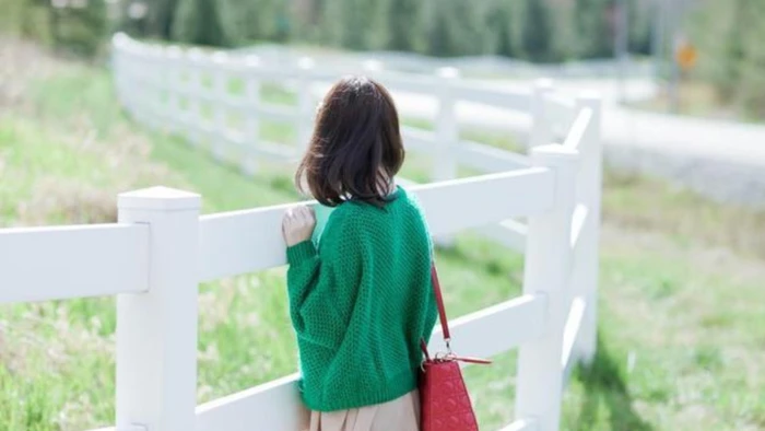 Đa nghi là vấn đề chung của hầu hết phụ nữ. (Ảnh: ITN).