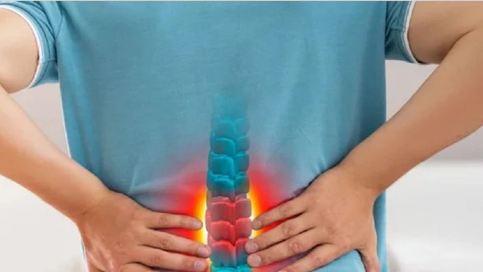 Đau lưng dưới – Dấu hiệu cảnh báo bệnh gì?