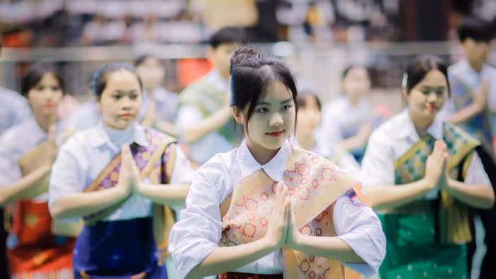 Lào cấp 60 suất học bổng cho sinh viên Việt Nam năm 2026