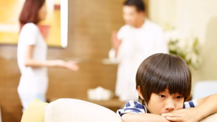 Có nhiều trẻ em cảm thấy thiếu sự chú ý và hỗ trợ từ cha mẹ. (Ảnh: ITN.