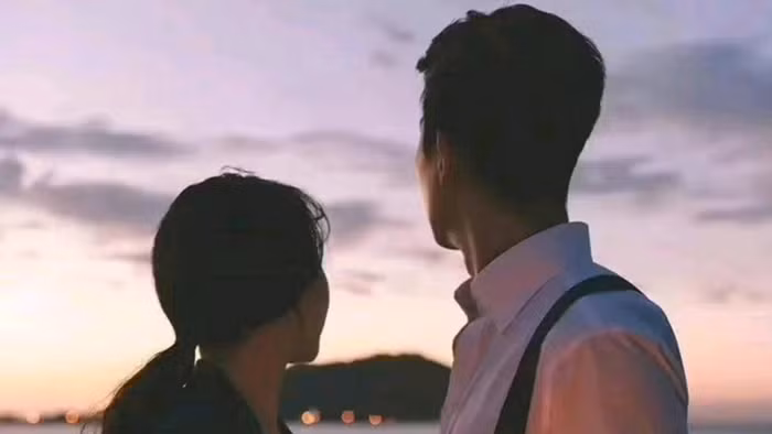 Điều thực sự làm cho tình yêu lắng đọng và sự gắn bó nảy nở thường là những việc vụn vặt trong cuộc sống hàng ngày. (Ảnh: ITN)