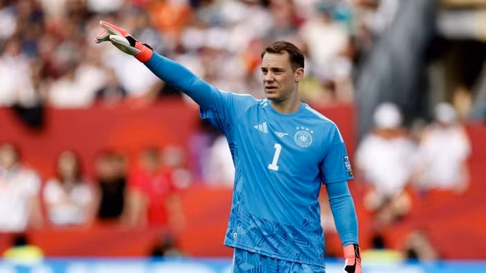 Thủ môn Neuer đi vào lịch sử World Cup