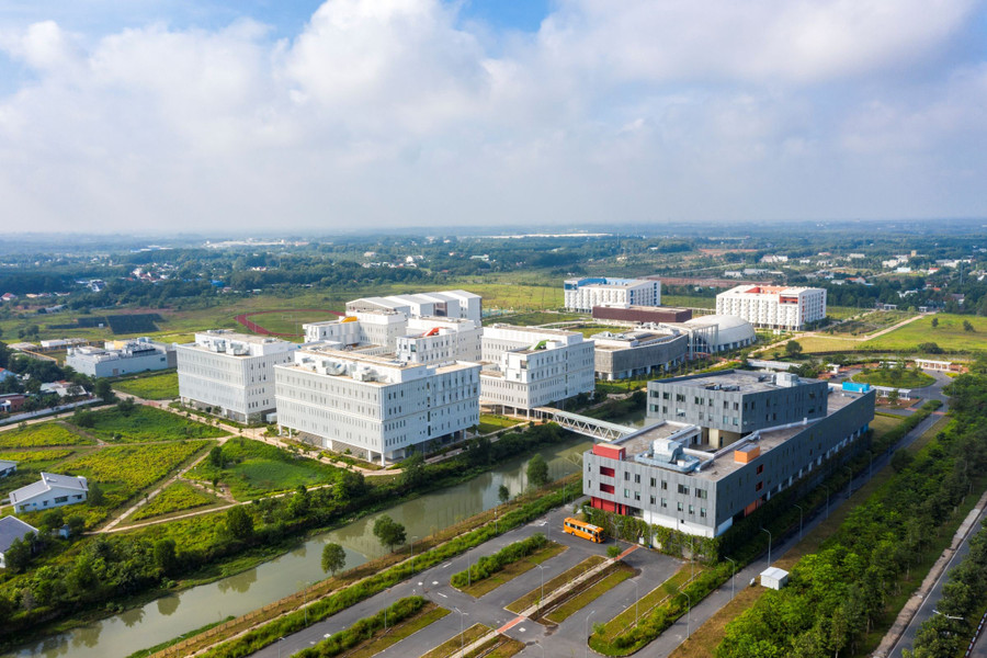 Khuôn viên hiện đại của Trường ĐH Việt Đức. vgu-chon-4.jpg