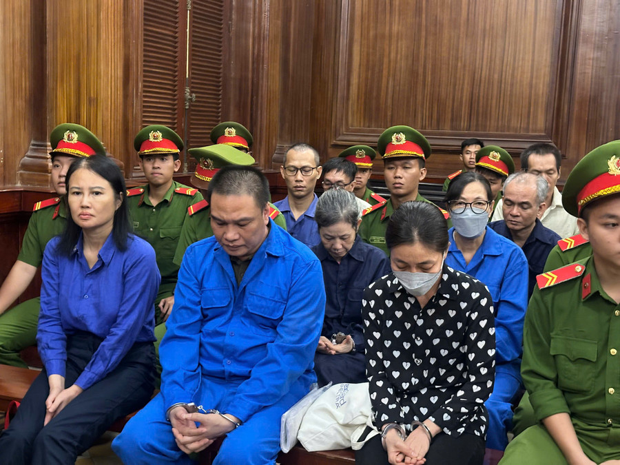 Các bị cáo tại tòa. (Ảnh: Phúc Uyên)