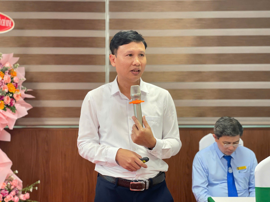Đại diện các cơ sở giáo dục đại học chia sẻ các nghiên cứu về công nghệ sinh học. Ảnh: Hà An. e9ea6f6b6555ef0bb644.jpg