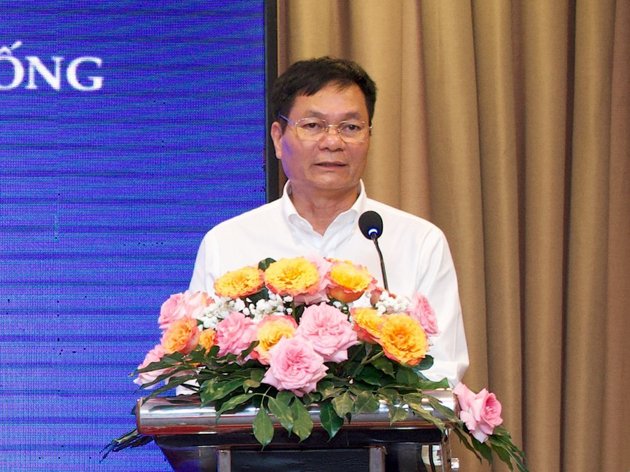 Thiếu tướng Lê Minh Mạnh phát biểu tại hội thảo. Ảnh: Phúc Uyên.