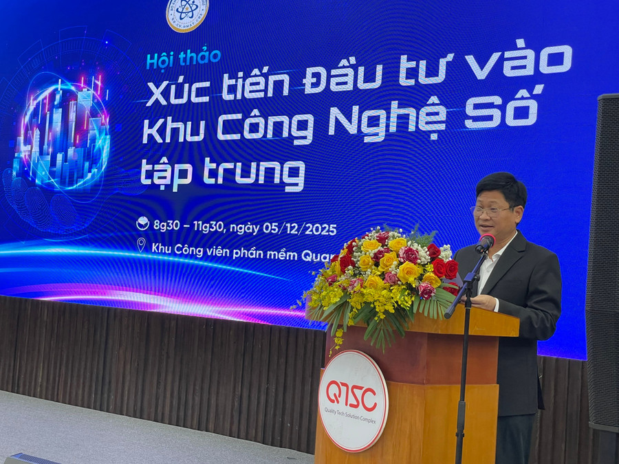 Ông Nguyễn Khắc Lịch, Cục trưởng Cục Công nghiệp Công nghệ thông tin (Bộ Khoa học và Công nghệ) phát biểu tại hội thảo. Ảnh: Hà An.