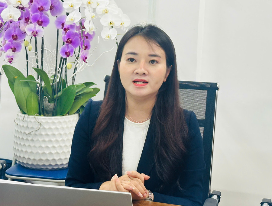 Th.S Trần Thị Như Quỳnh - Phó Giám đốc Trung tâm Tư vấn Tuyển sinh, Trường Đại học Văn Hiến. Ảnh: Hồ Phúc. eee1b0d3abd31d8d44c2.jpg