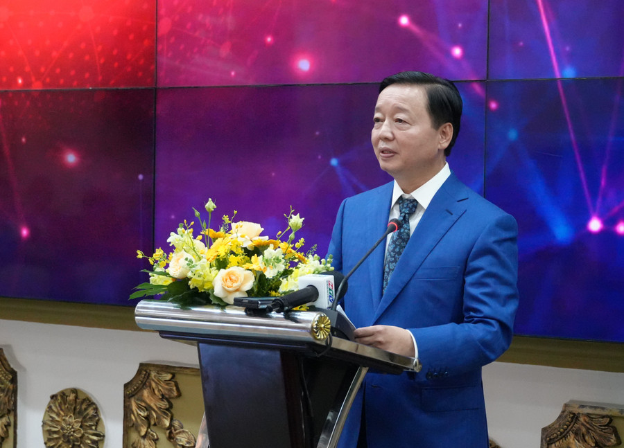 Phó Thủ tướng Chính phủ Trần Hồng Hà phát biểu chỉ đạo tại lễ ký kết. Ảnh: Phúc Uyên. ky-ket-amd-1.jpg