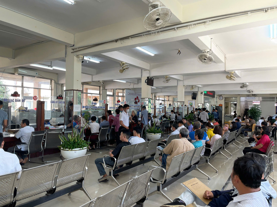Trung tâm hành chính công phường Lái Thiêu được sử dụng lại từ trụ sở UBND TP Thuận An, Bình Dương cũ. chum-anh-trung-tam-hanh-chi-4.jpg