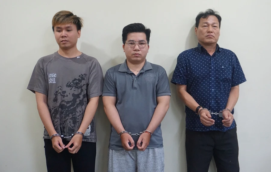 Các bị can là quản trị kênh YouTube "Người đưa tin" bị Công an TPHCM bắt tạm giam. (Ảnh: CA TPHCM)